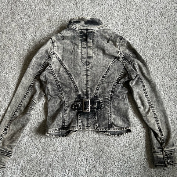 Jean Jacket - Picture 4 of 7
